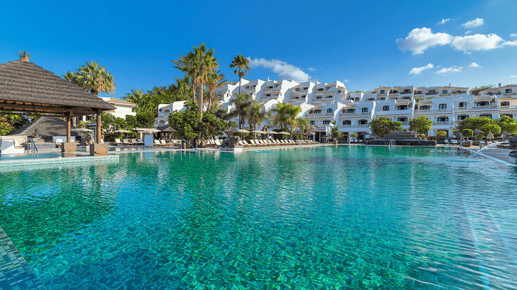 Regency Country Club Apartment Suites